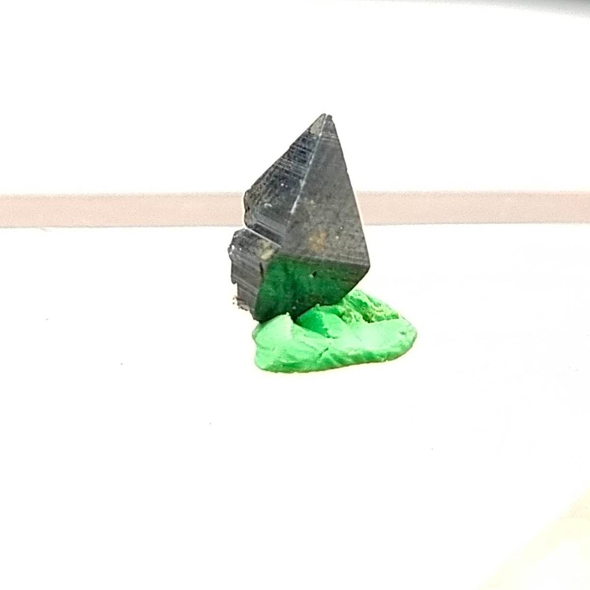 Rare single anatas crystal from Balochistan Pakistan , weight 0.4 gram