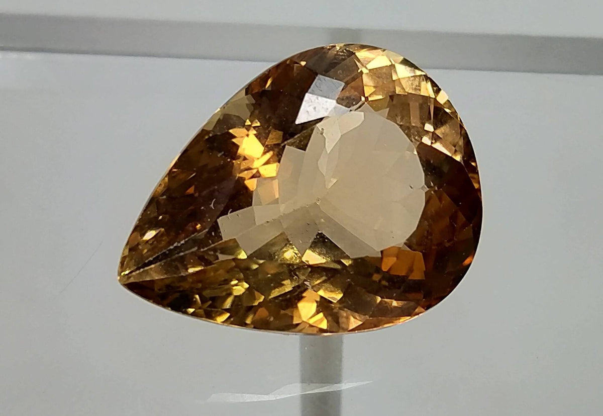 32 Carat Pear Shape Faceted Topaz Gemstone