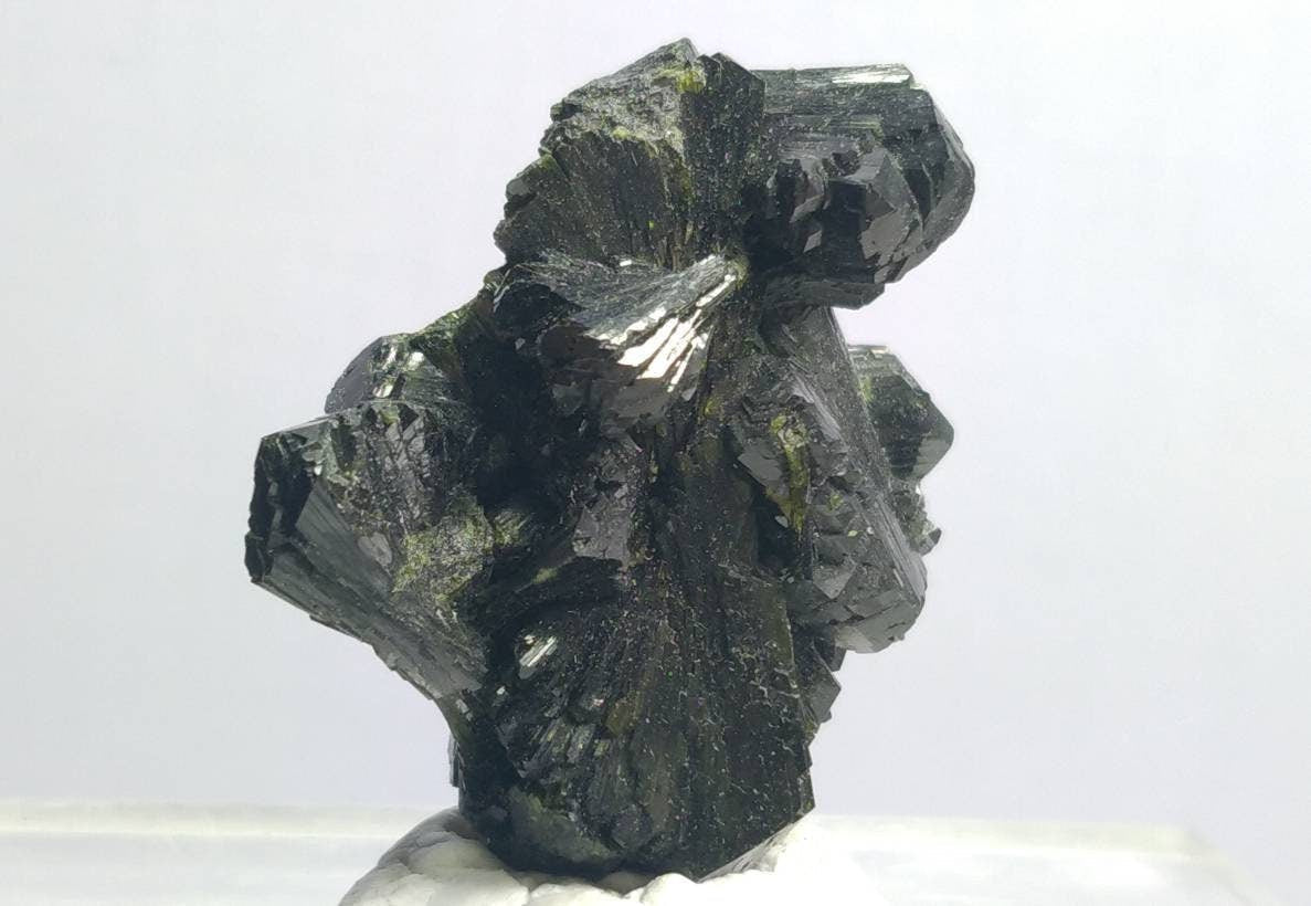ARSAA GEMS AND MINERALSNatural top quality beautiful 19.7 grams rare bow tie epidote cluster - Premium from ARSAA GEMS AND MINERALS - Just $45.00! Shop now at ARSAA GEMS AND MINERALS