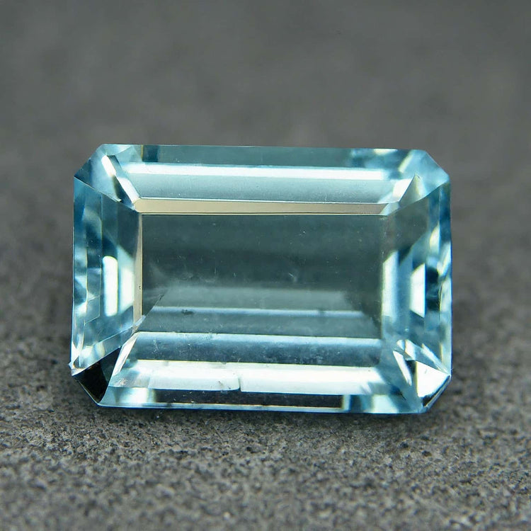 Aquamarine Gemstones