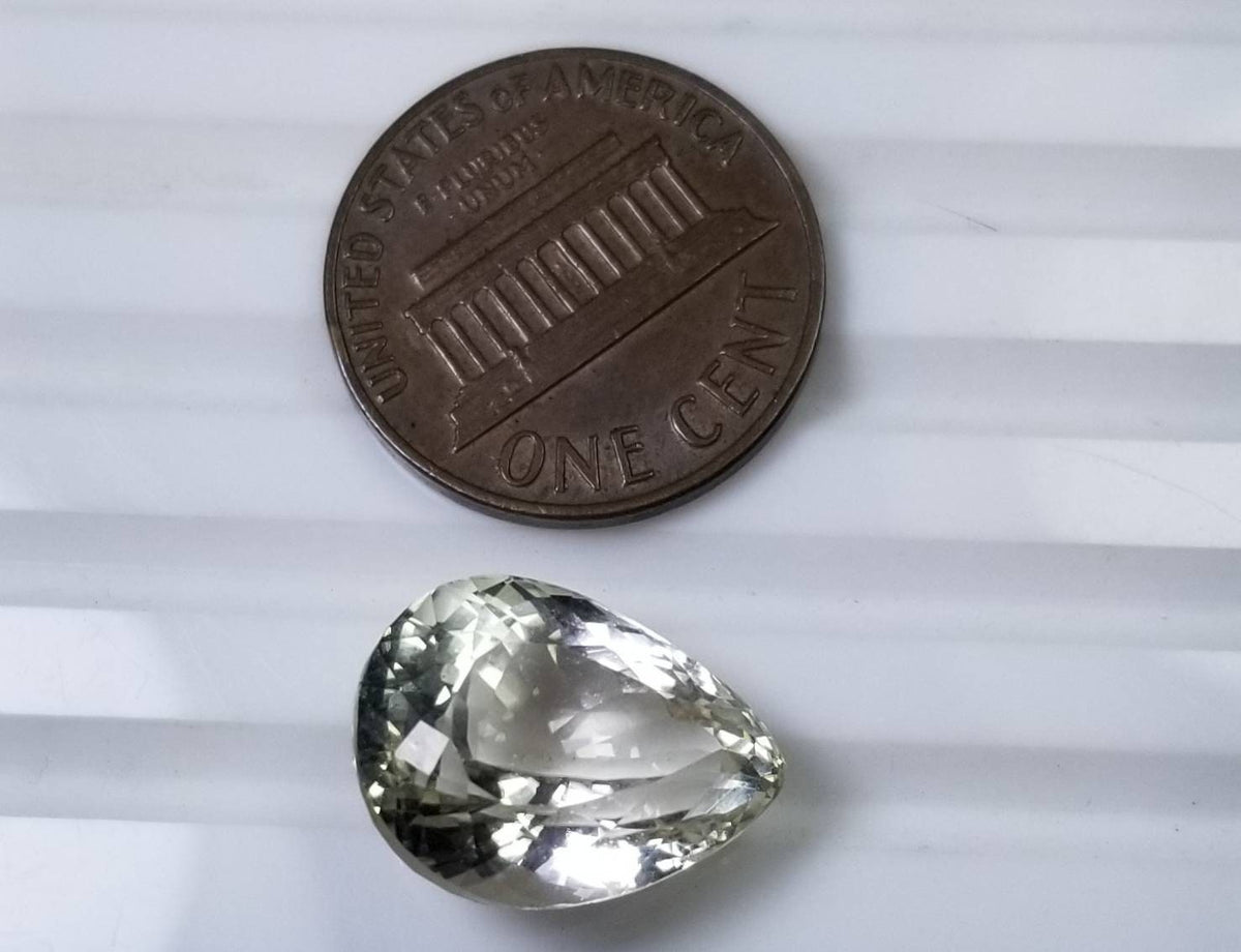 Natural good quality ring size faceted pear shape kunzite gem