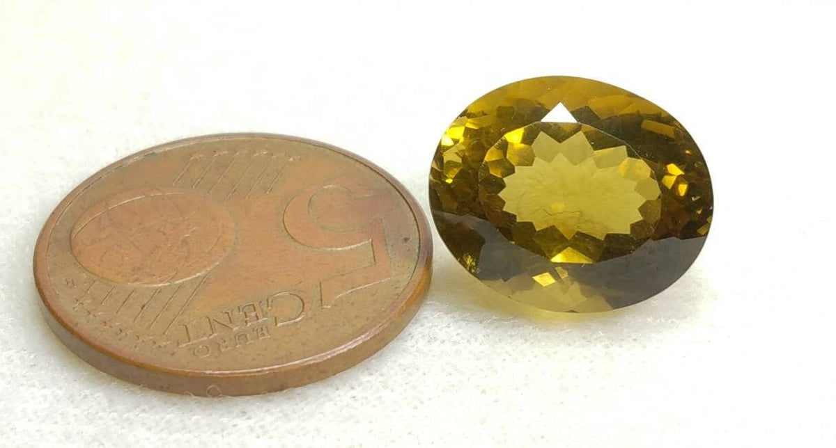 10.5 Carat Oval Faceted Citrine Gem, VV Clarity