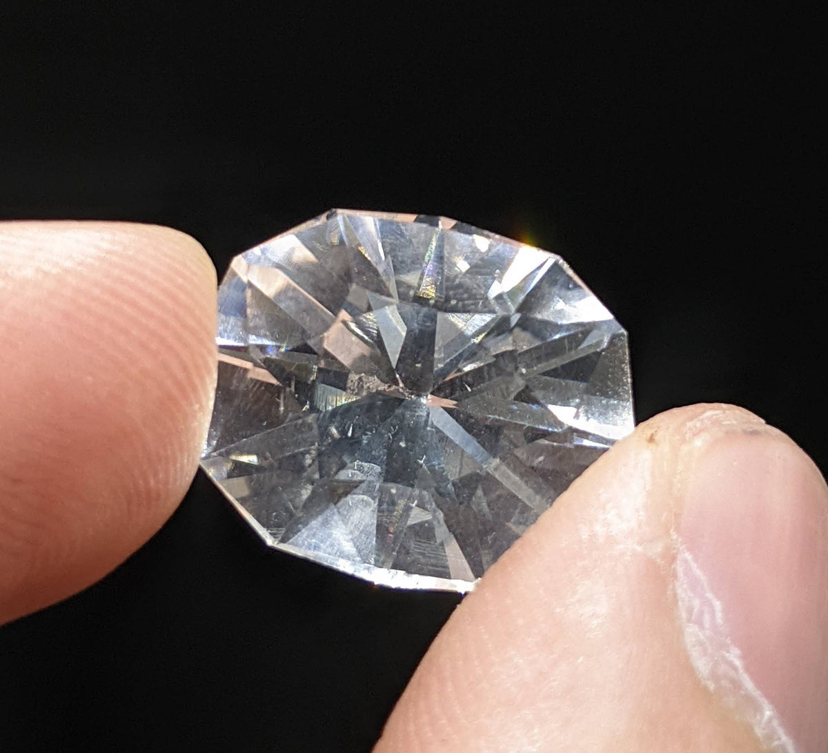 12.5 Carat Faceted Oval Quartz Gemstone, SI Clarity