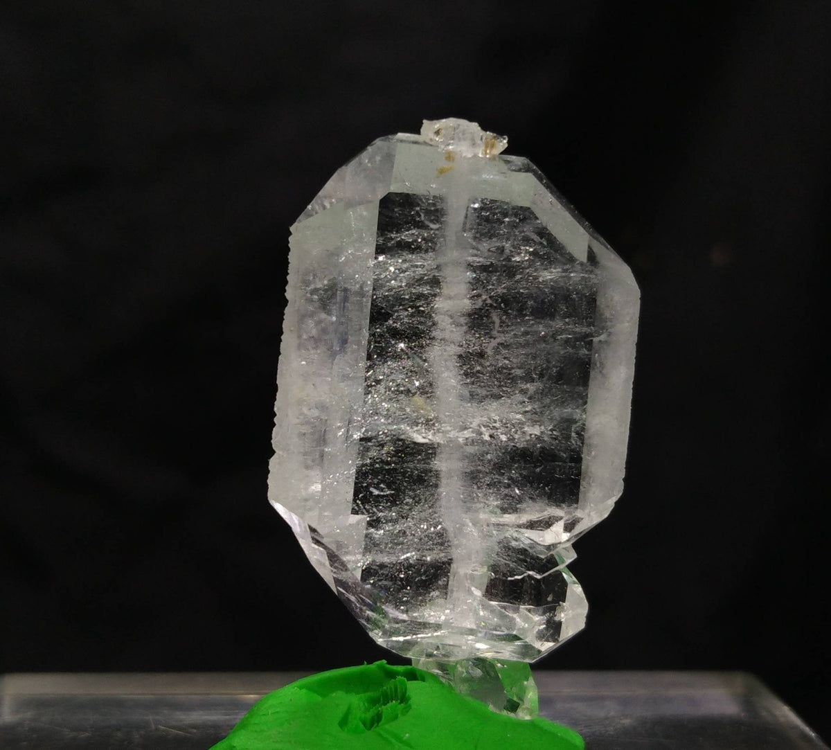 Clear Faden Quartz Crystal, Balochistan Pakistan (9.9 grams)