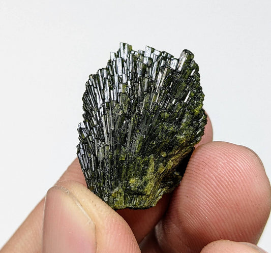 Natural green spray epidote crystal from Balochistan Pakistan, weight 8.4 grams