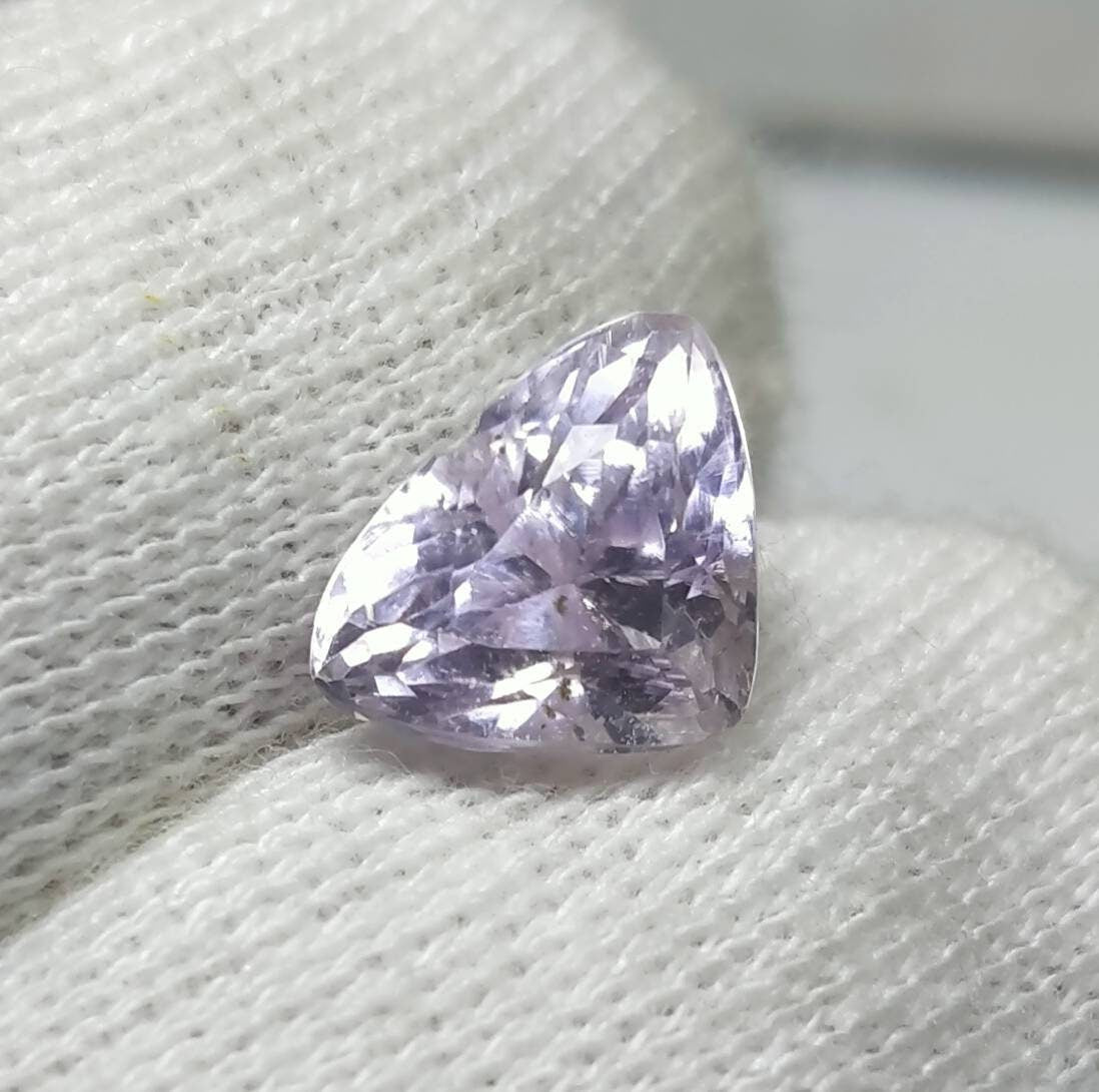 Natural good quality ring size faceted kunzite gems