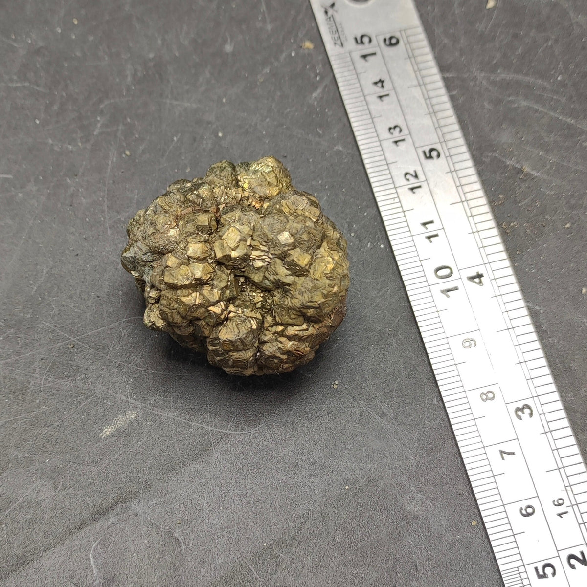 Natural golden Marcasite crystal with rainbow effect on surface from Pakistan, 88 grams