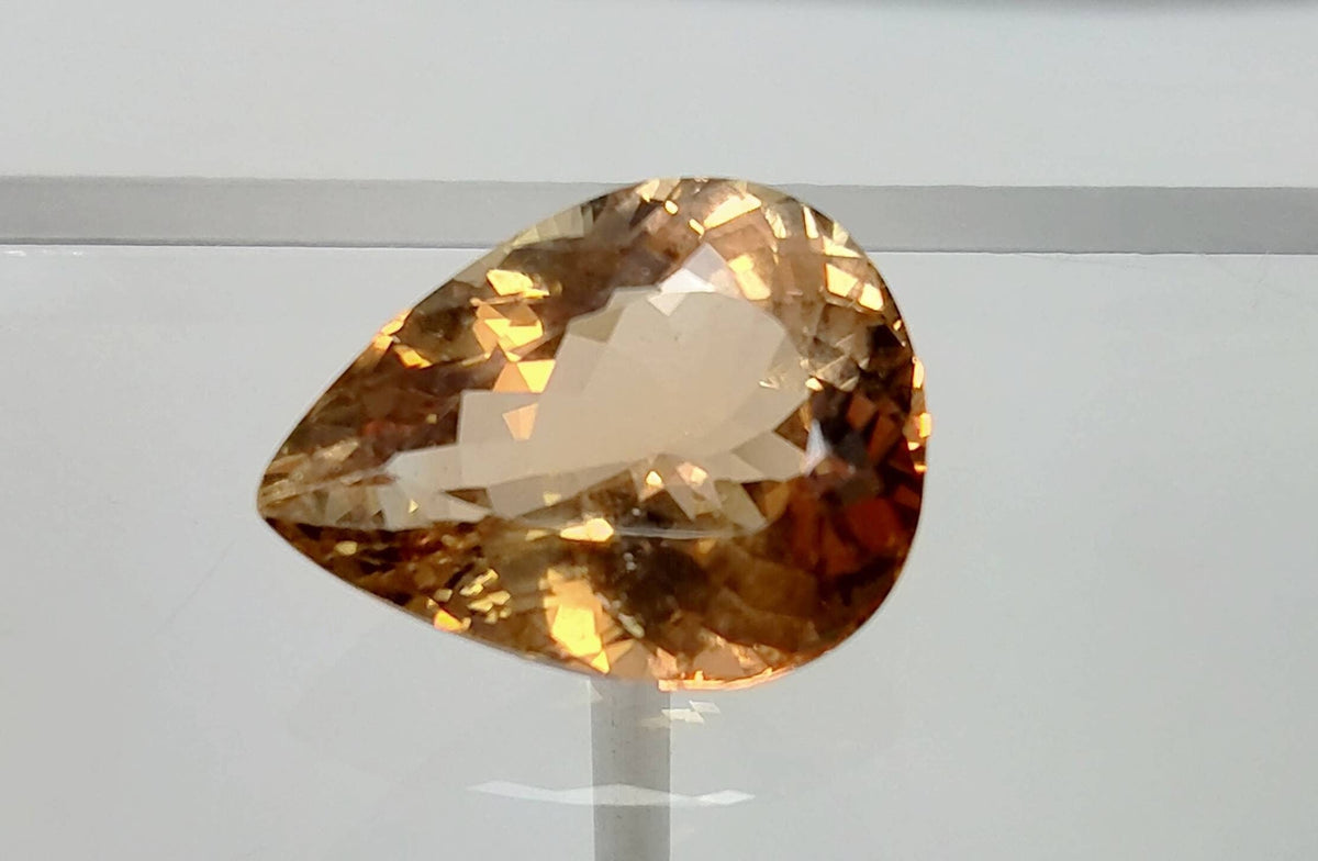 32 Carat Pear Shape Faceted Topaz Gemstone