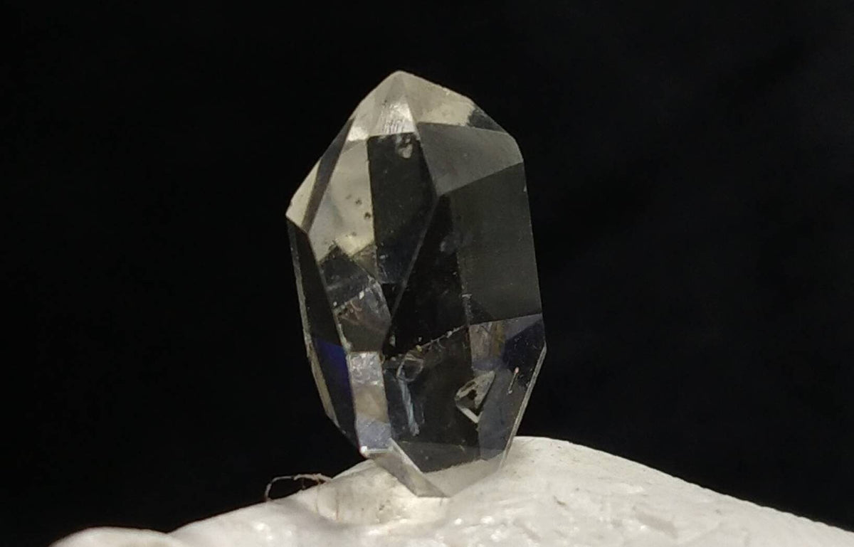 Herkimer Diamond Quartz Crystal, Untreated (0.9 gram)