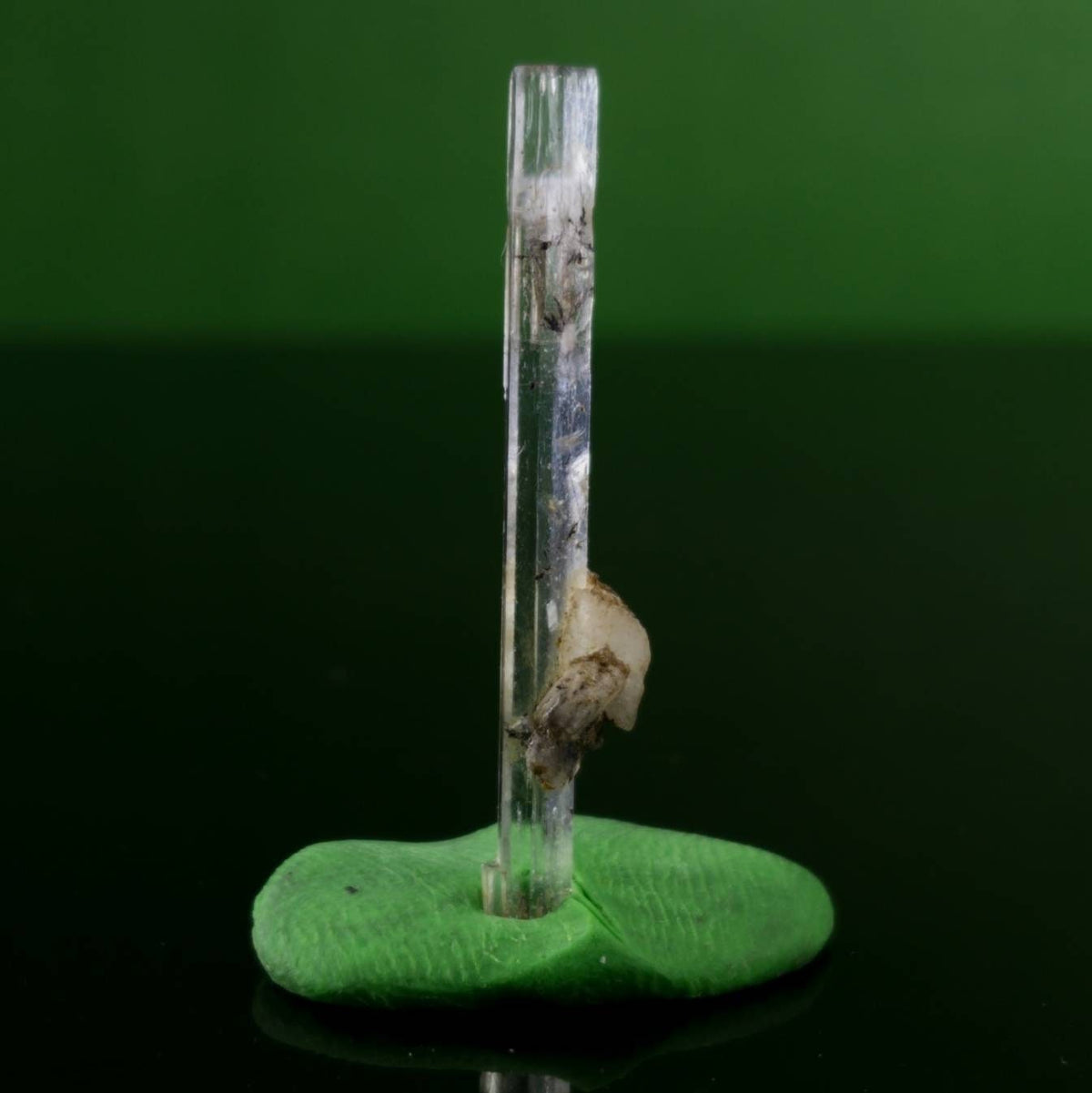 Single terminated colorless clear terminated aquamarine crystal from skardu GilgitBaltistan Pakistan