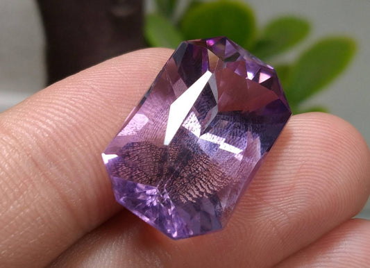 25 Carat Radiant Cut Amethyst Gemstone, Untreated