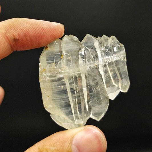 Amphibole Quartz Crystal with Faden Line, 31.3 grams