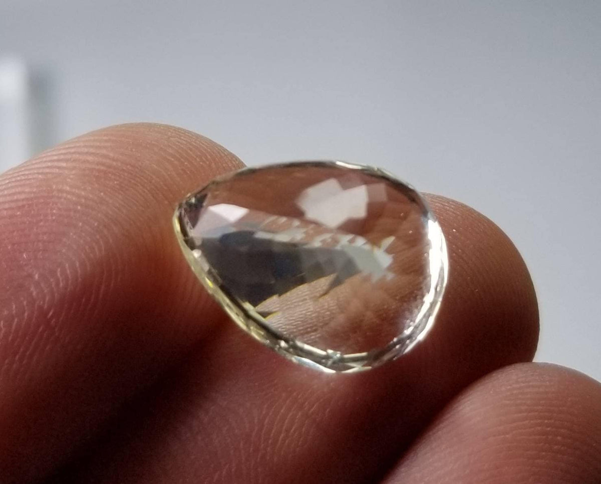 Natural good quality ring size faceted pear shape kunzite gem