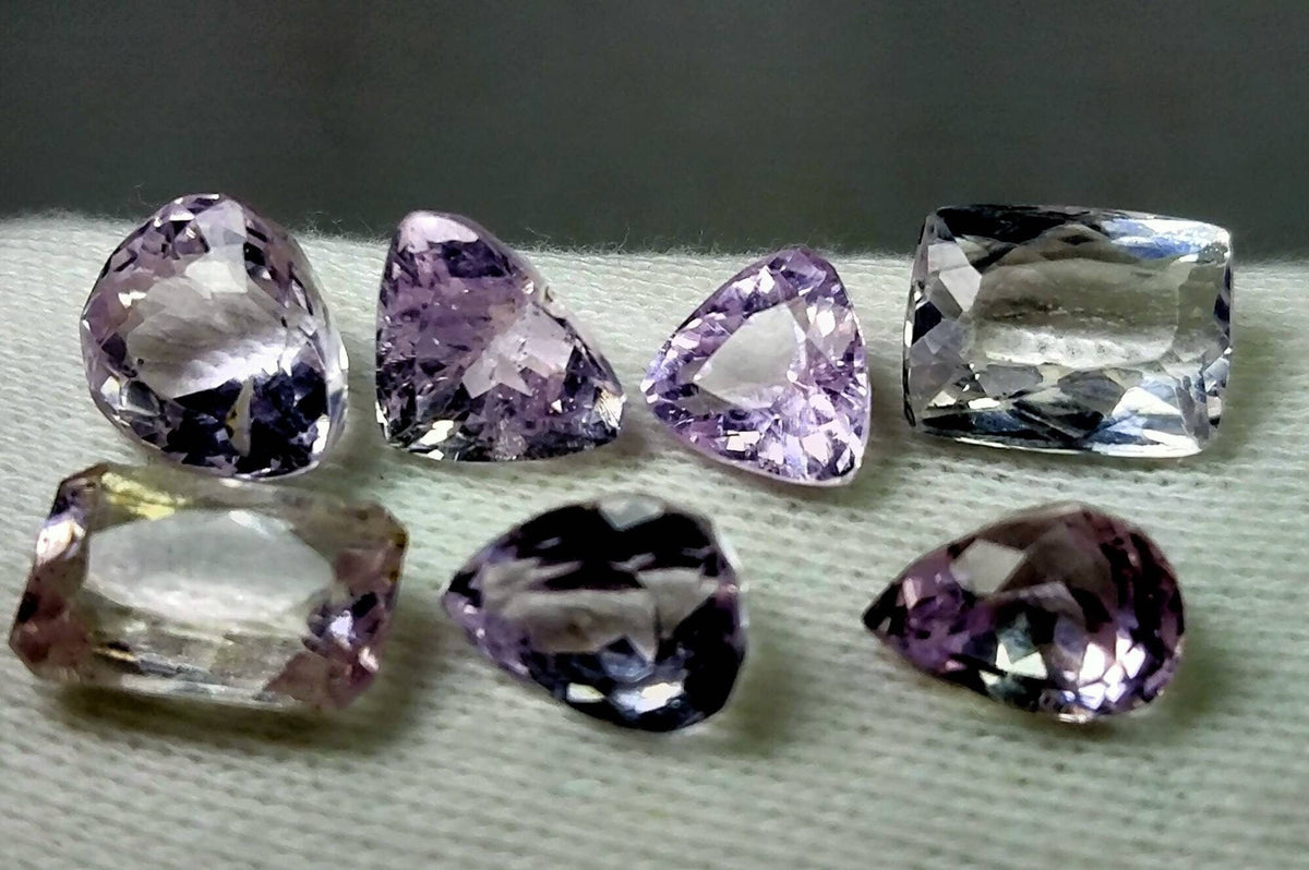 Natural good quality ring size faceted kunzite gems