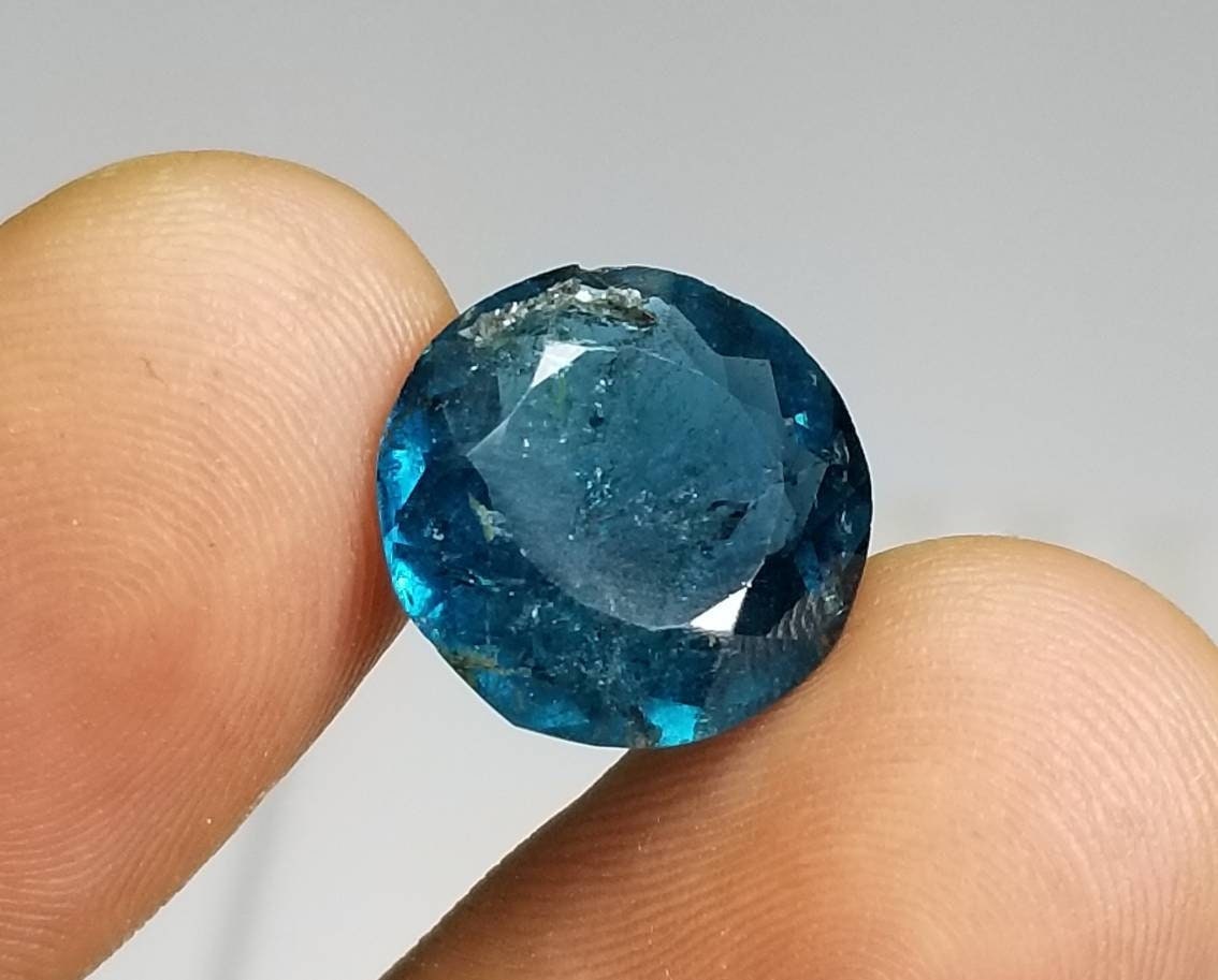 Natural ring size blue tourmaline facted gems