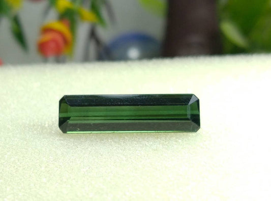 9 Carat Rectangular Green Tourmaline Gemstone