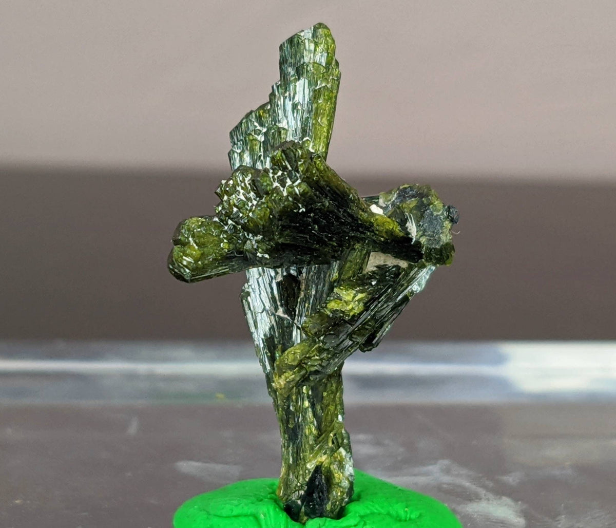 Green Epidote Crystal, Pakistan Mineral Specimen (3 grams)