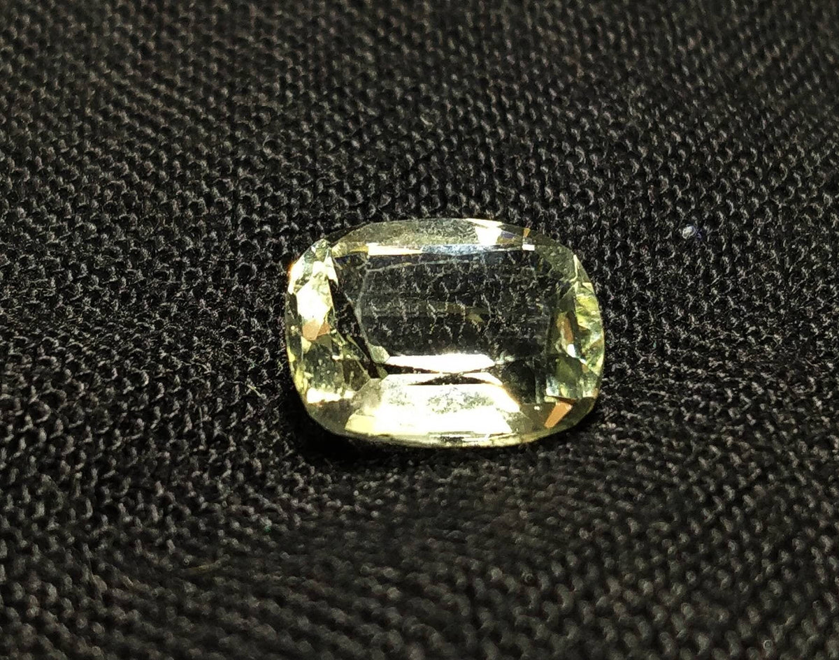 Natural rare fine quality light yellow 4.5 carats gemmy Orthoclase var. feldspar faceted gem