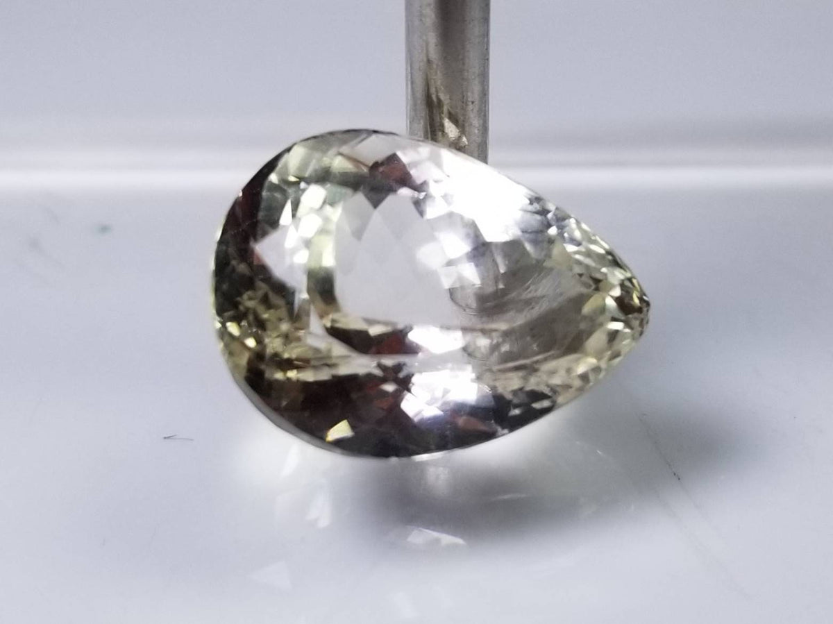 Natural good quality ring size faceted pear shape kunzite gem