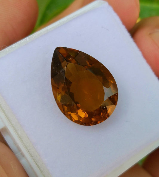 15 Carat Pear Cut Citrine Gemstone, VV Clarity