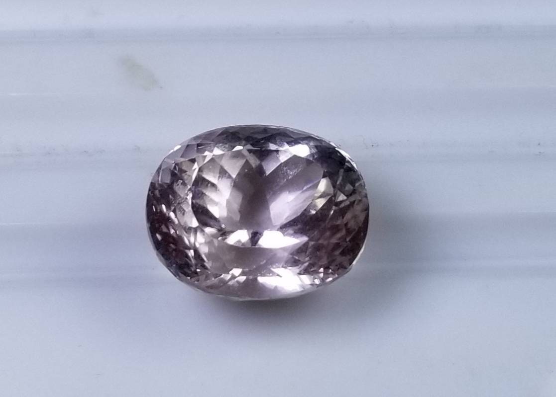 Natural good quality ring size faceted kunzite loose gem