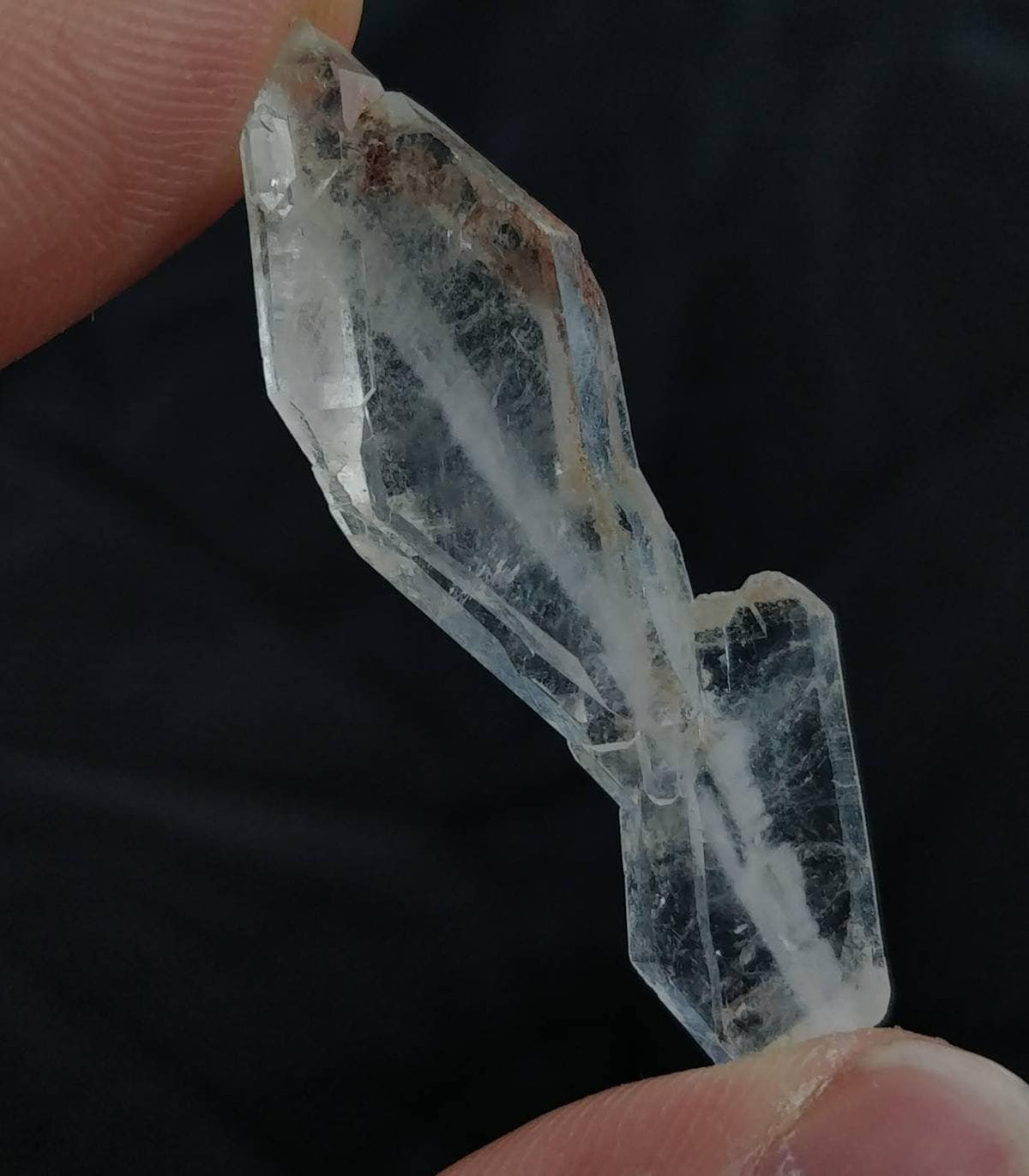Clear Faden Quartz Crystal, Balochistan Pakistan (5.1 grams)
