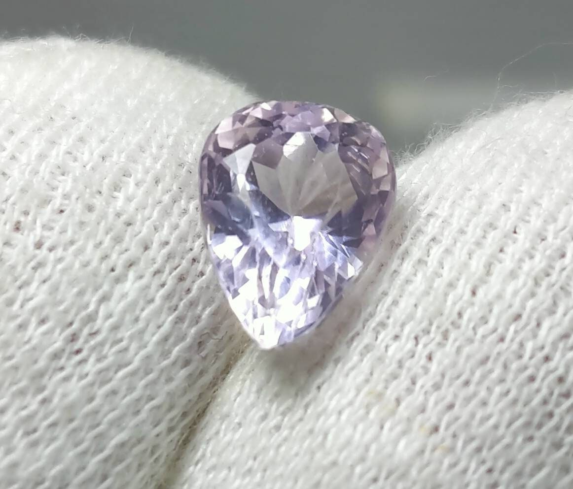 Natural good quality ring size faceted kunzite gems