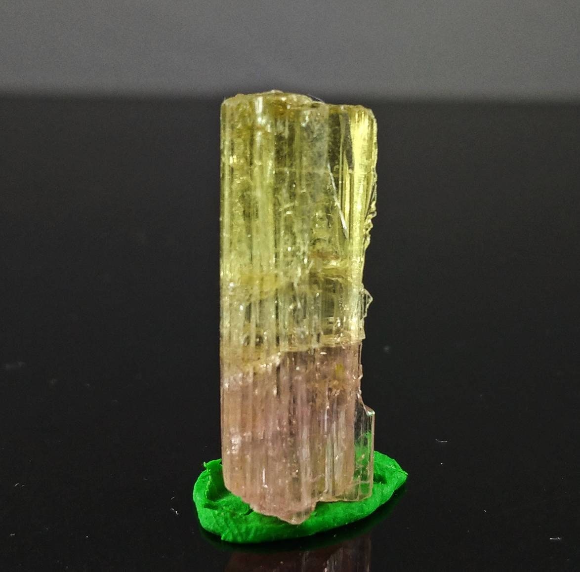 Bicolor terminated tourmaline crystal 4.1 grams weight from Africa