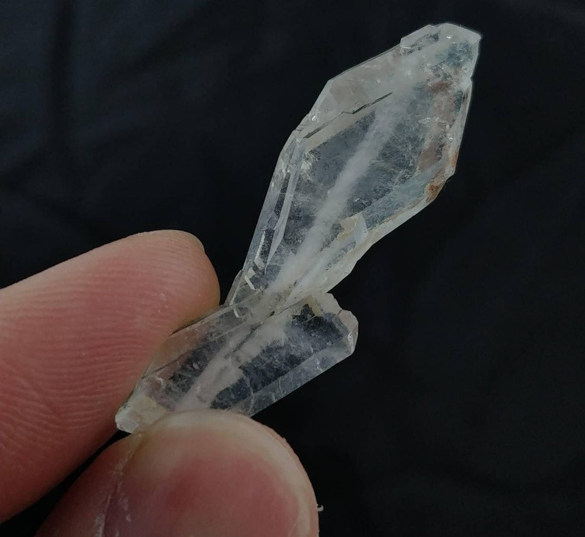 Clear Faden Quartz Crystal, Balochistan Pakistan (5.1 grams)