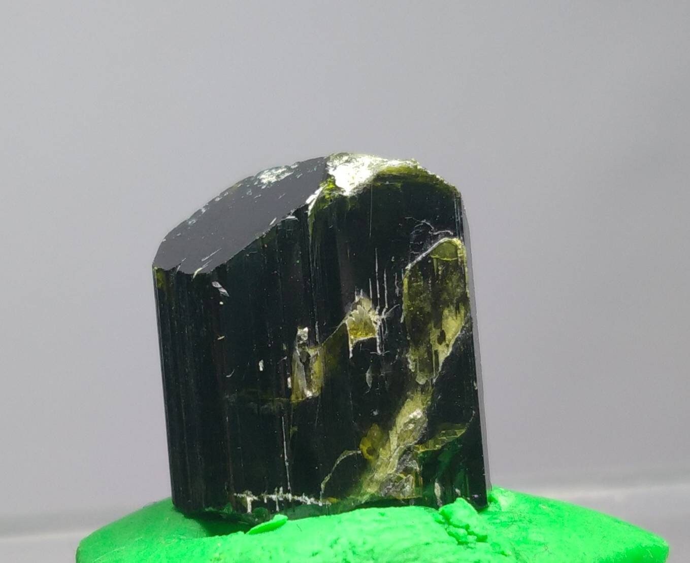 ARSAA GEMS AND MINERALSNatural clear aesthetic 5.2 gram Beautiful perfectly terminated etched pleochroic epidote crystal - Premium  from ARSAA GEMS AND MINERALS - Just $25.00! Shop now at ARSAA GEMS AND MINERALS