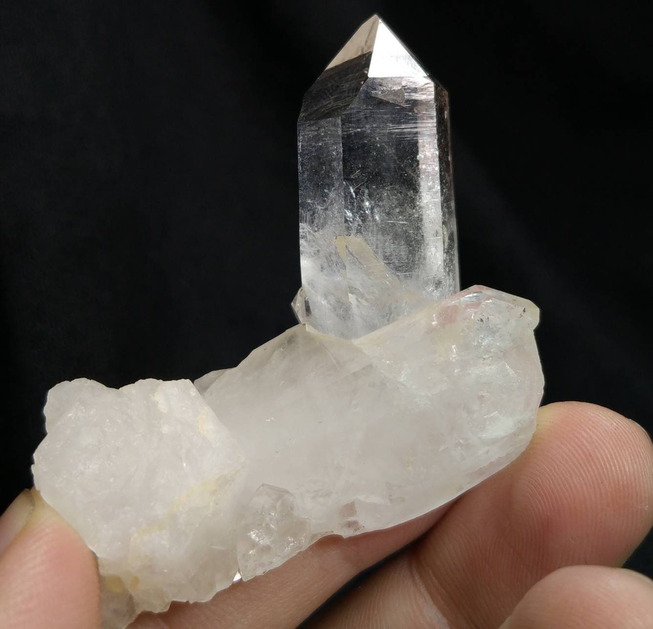 ARSAA GEMS AND MINERALSNatural aesthetic 33 grams clear terminated fine quality quartz crystal - Premium  from ARSAA GEMS AND MINERALS - Just $20.00! Shop now at ARSAA GEMS AND MINERALS