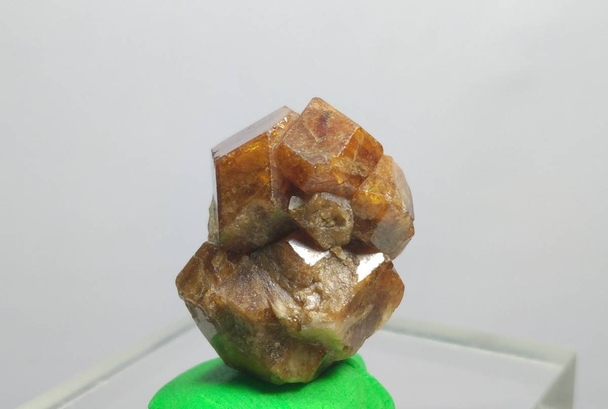 ARSAA GEMS AND MINERALSNatural aesthetic Beautiful 15.1 grams terminated hessonite garnet crystal - Premium  from ARSAA GEMS AND MINERALS - Just $20.00! Shop now at ARSAA GEMS AND MINERALS
