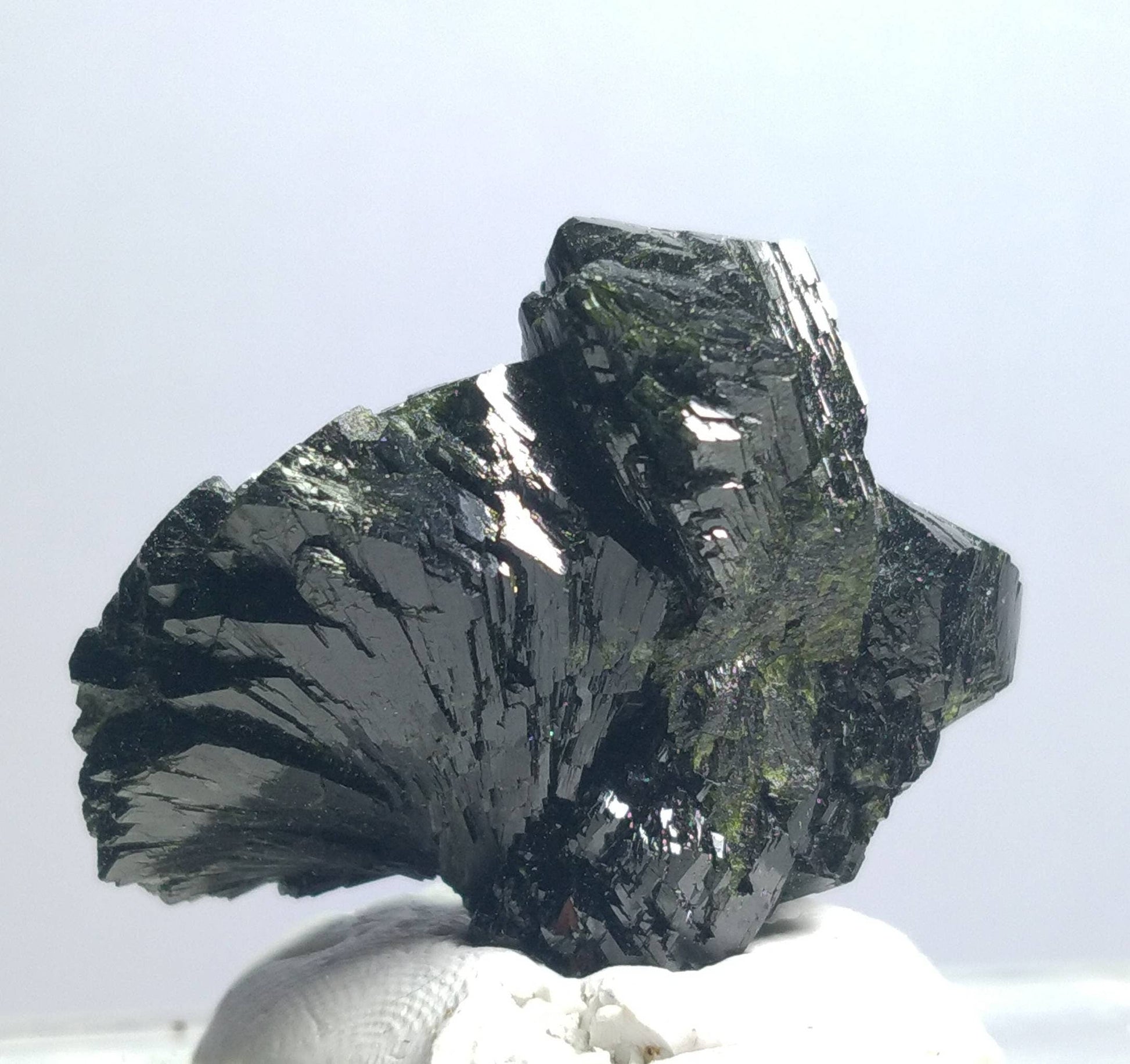 ARSAA GEMS AND MINERALSNatural Top quality 28.5 grams epidote bowtie cluster. Fully terminated and lusterous - Premium  from ARSAA GEMS AND MINERALS - Just $45.00! Shop now at ARSAA GEMS AND MINERALS