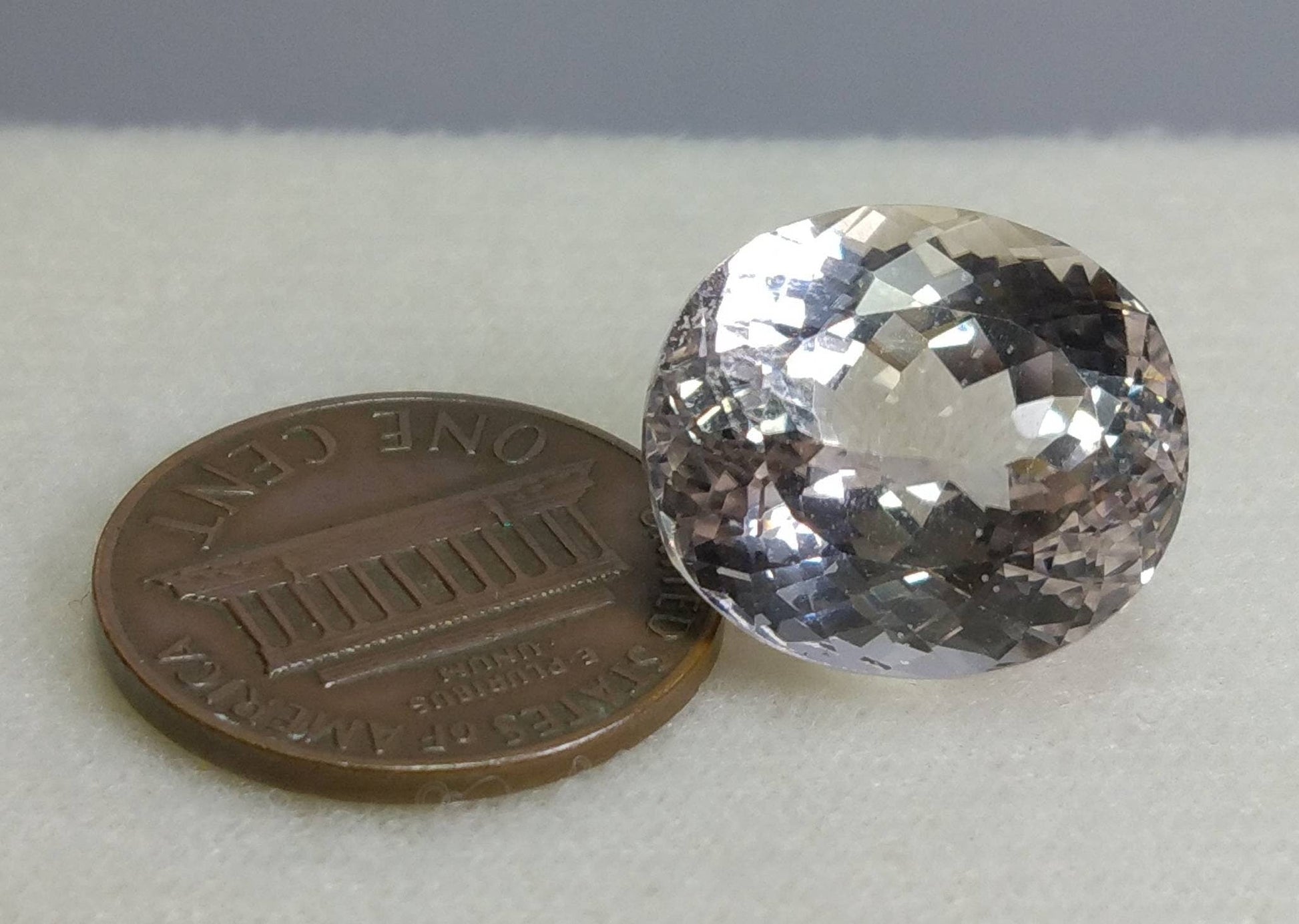 ARSAA GEMS AND MINERALSNatural top quality beautiful 19.5 carats VV clarity faceted oval shape kunzite gem - Premium  from ARSAA GEMS AND MINERALS - Just $40.00! Shop now at ARSAA GEMS AND MINERALS