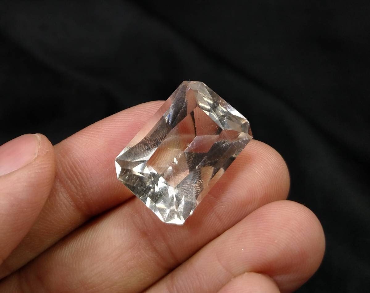 ARSAA GEMS AND MINERALSNatural top quality faceted 27 carats beautiful quartz gem - Premium  from ARSAA GEMS AND MINERALS - Just $30.00! Shop now at ARSAA GEMS AND MINERALS