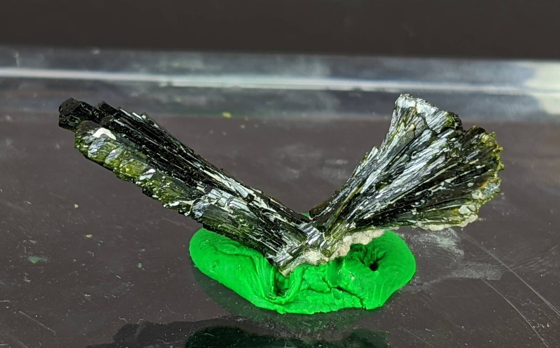 ARSAA GEMS AND MINERALSNatural aesthetic bowtie Epidote terminated crystal from Pakistan, weight: 3 grams - Premium  from ARSAA GEMS AND MINERALS - Just $15.00! Shop now at ARSAA GEMS AND MINERALS