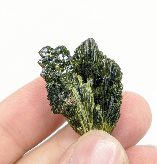 ARSAA GEMS AND MINERALSNatural green spray epidote crystal from Balochistan Pakistan, weight 10.4 grams - Premium  from ARSAA GEMS AND MINERALS - Just $20.00! Shop now at ARSAA GEMS AND MINERALS