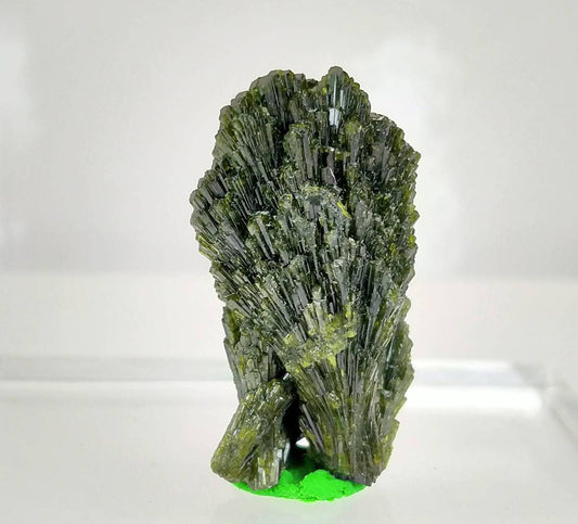 ARSAA GEMS AND MINERALSGrreen spray epidote crystal from Balochistan Pakistan, weight 14.1 grams - Premium  from ARSAA GEMS AND MINERALS - Just $25.00! Shop now at ARSAA GEMS AND MINERALS