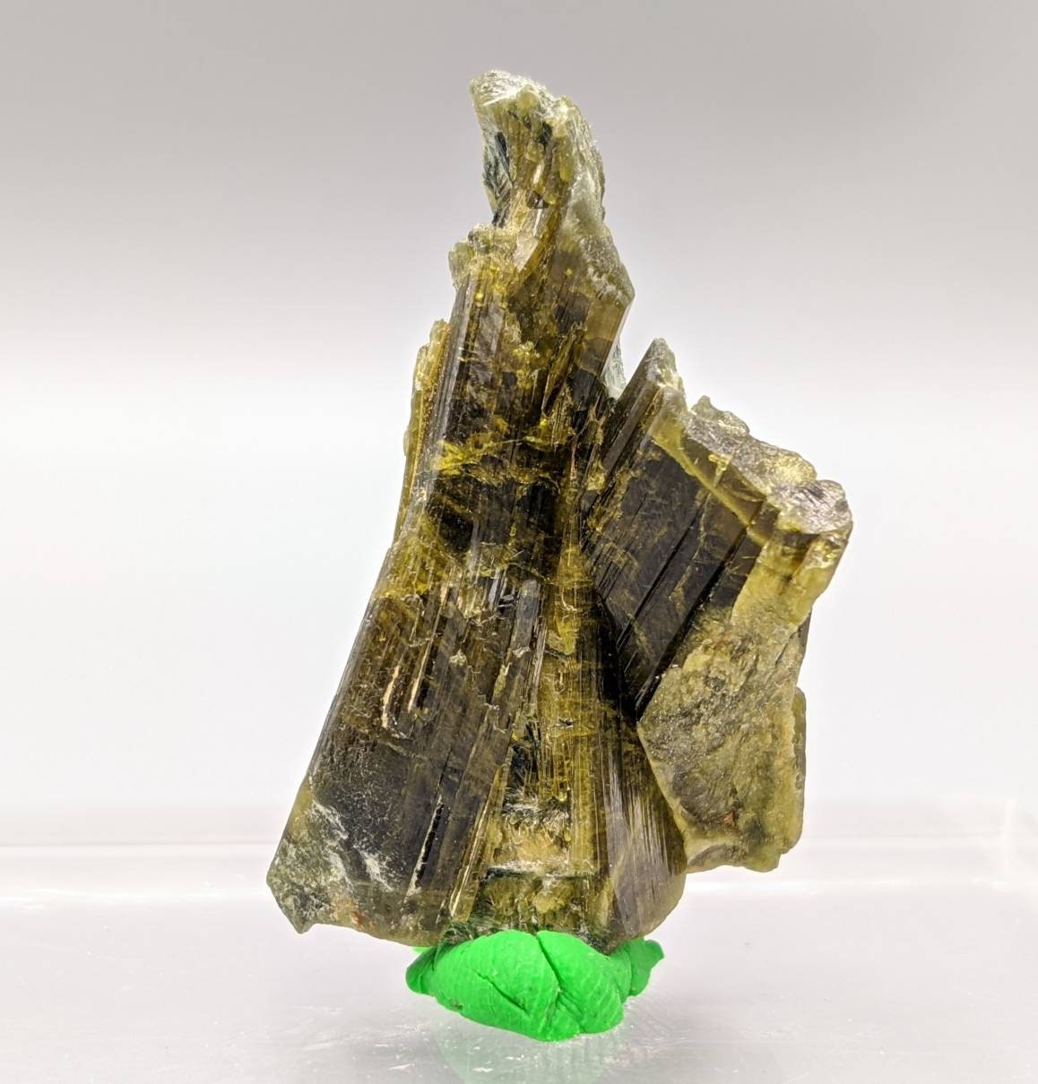 ARSAA GEMS AND MINERALSNatural aesthetic 14.3 gram Beautiful bended green epidote crystal from KP Pakistan - Premium  from ARSAA GEMS AND MINERALS - Just $20.00! Shop now at ARSAA GEMS AND MINERALS