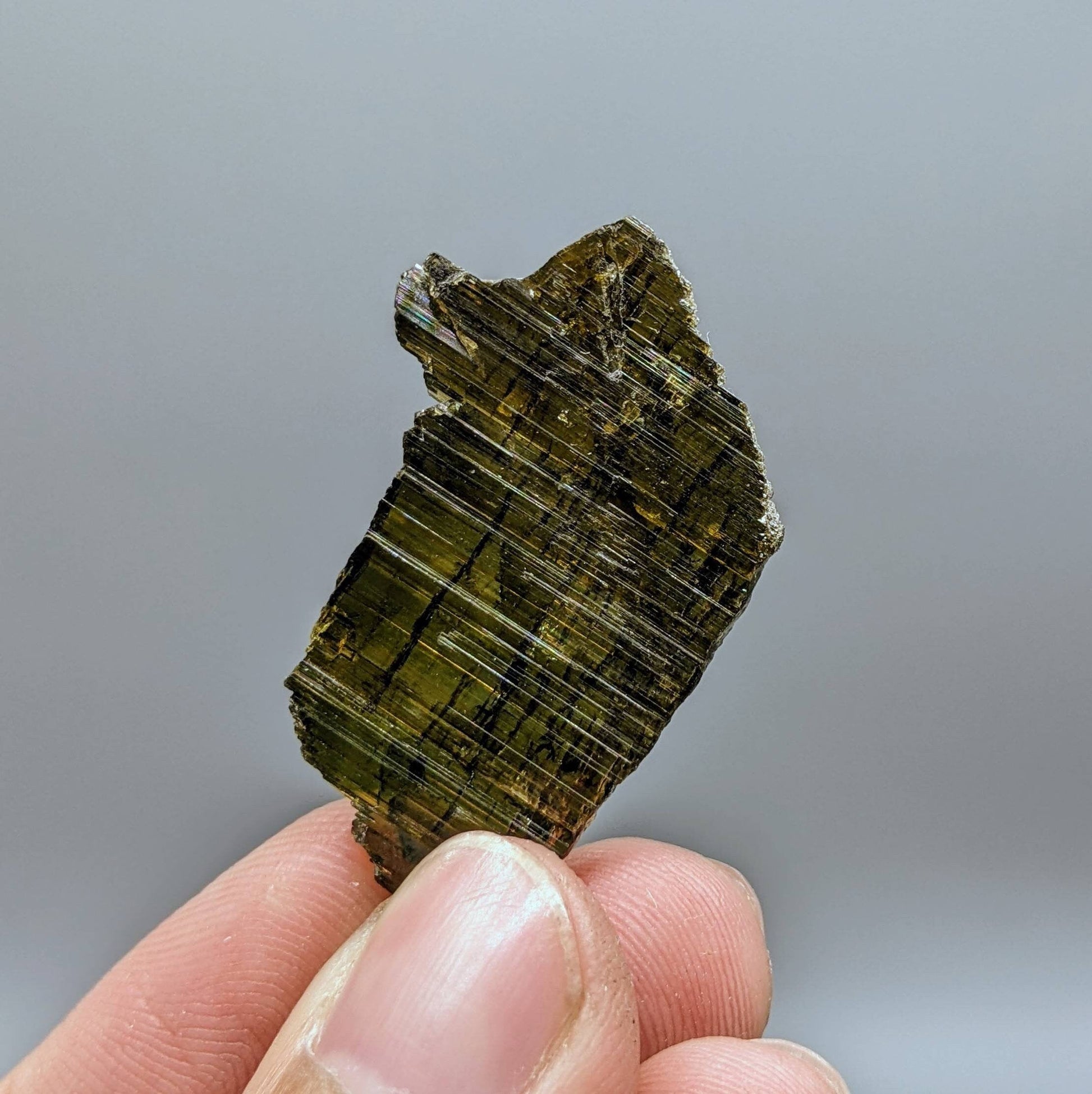 ARSAA GEMS AND MINERALSNatural fine quality beautiful 4.4 gram terminated faden green epidote crystal with wonderful structure - Premium  from ARSAA GEMS AND MINERALS - Just $20.00! Shop now at ARSAA GEMS AND MINERALS