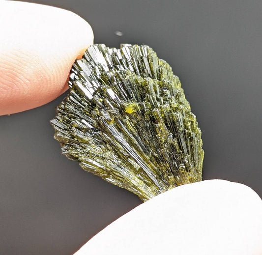 ARSAA GEMS AND MINERALSNatural green spray epidote crystal from Balochistan Pakistan, weight 6.3 grams - Premium  from ARSAA GEMS AND MINERALS - Just $20.00! Shop now at ARSAA GEMS AND MINERALS