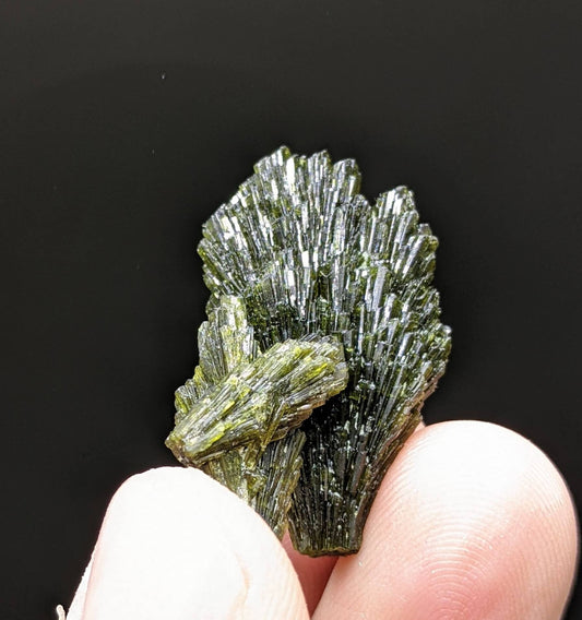 ARSAA GEMS AND MINERALSGrreen spray epidote crystal from Balochistan Pakistan, weight 7.3 grams - Premium  from ARSAA GEMS AND MINERALS - Just $25.00! Shop now at ARSAA GEMS AND MINERALS