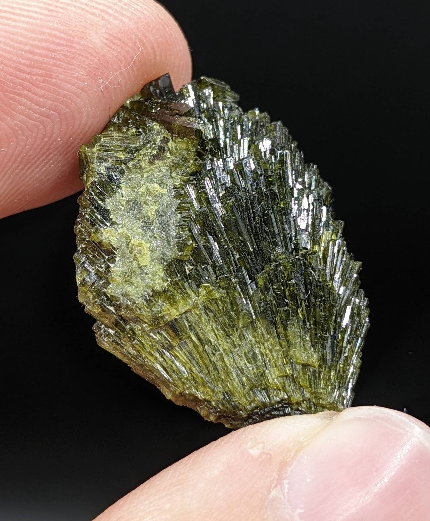 ARSAA GEMS AND MINERALSGrreen spray epidote crystal from Balochistan Pakistan, weight 8.3 grams - Premium  from ARSAA GEMS AND MINERALS - Just $25.00! Shop now at ARSAA GEMS AND MINERALS