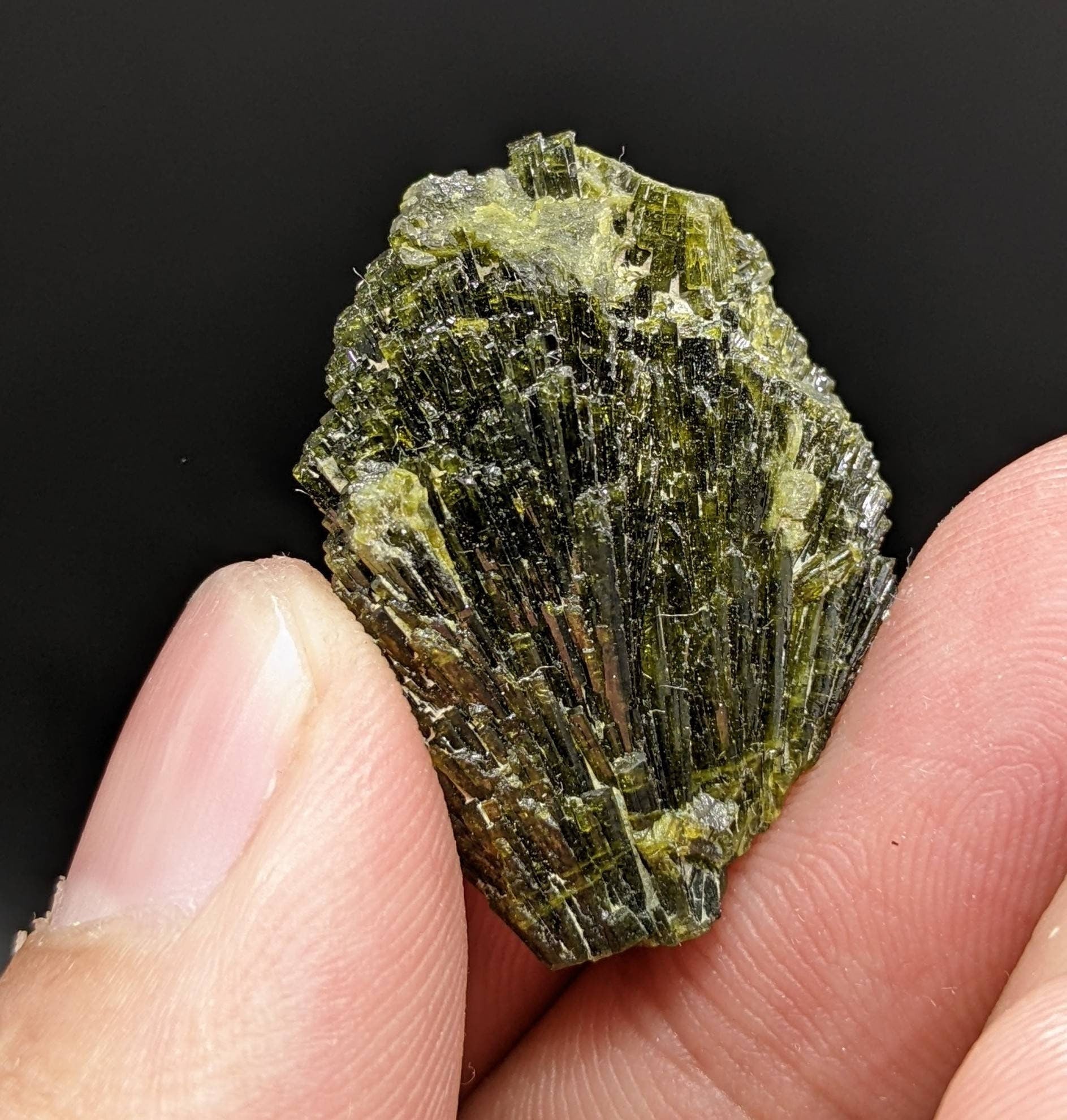 ARSAA GEMS AND MINERALSGrreen spray epidote crystal from Balochistan Pakistan, weight 8.3 grams - Premium  from ARSAA GEMS AND MINERALS - Just $25.00! Shop now at ARSAA GEMS AND MINERALS
